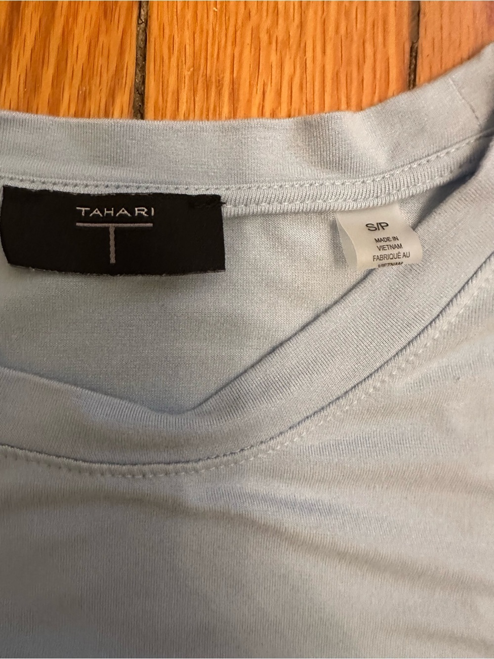 Tahari Light Blue Puff Sleeve Knit Top Size SP  Feminine Stretch Tee 1092 - Picture 8 of 9